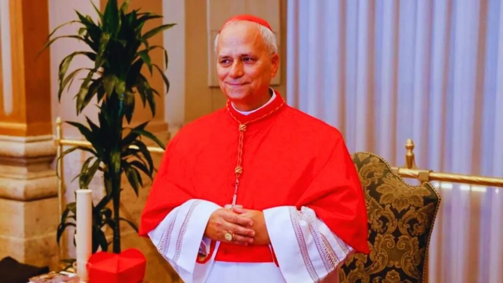 El Papa León XIV inicia su pontificado con llamado humilde