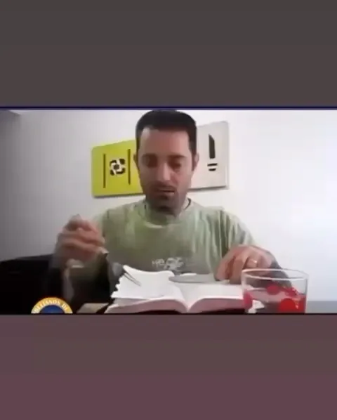 Pastor se come la Biblia