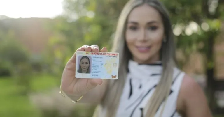 ¿Sirve la cédula digital para todos los trámites?