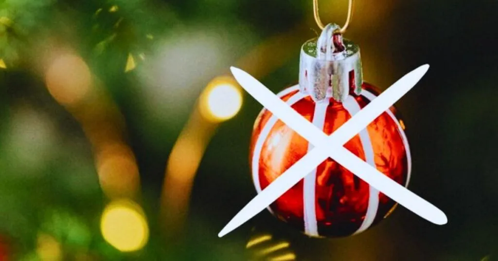 Adiós a las bolas en el árbol de Navidad: nueva tendencia