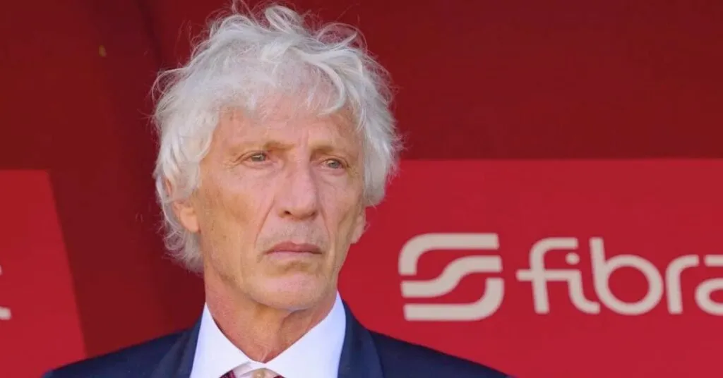 Pékerman rompe el silencio la profunda tristeza que aún lo acompaña
