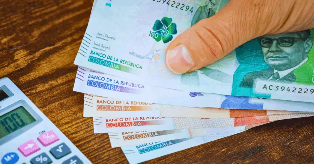 ¿Cuánta plata le pagarán por la prima de diciembre en Colombia 2025?