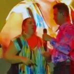 Mujer interrumpe concierto de Jhonny Rivera por infidelidad