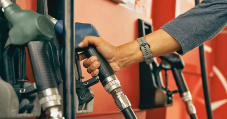 Precio de la gasolina en Colombia sube: así te afecta hoy